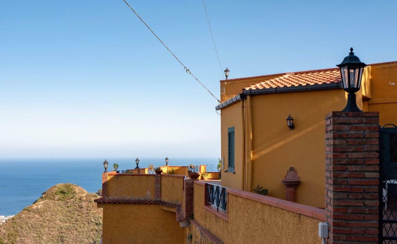 Marachia Apartment Savoca Extérieur photo